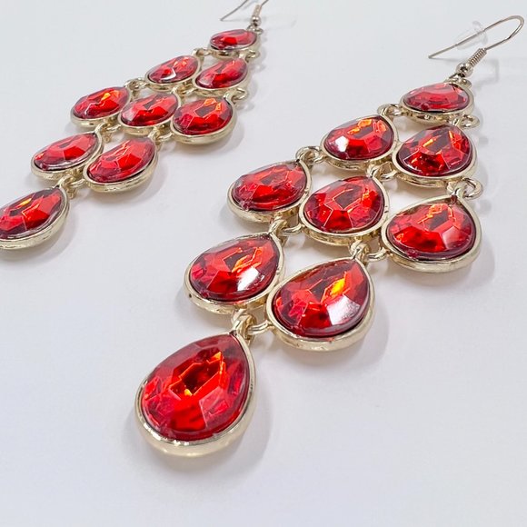 NWT-Charming Charlie - Large Red Faceted Teardrop Chandelier Gold Tone Earrings - Picture 5 of 8